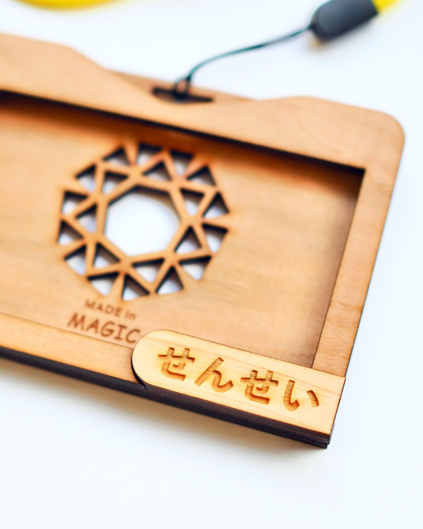 MAGIC名刺ホルダーを作りました